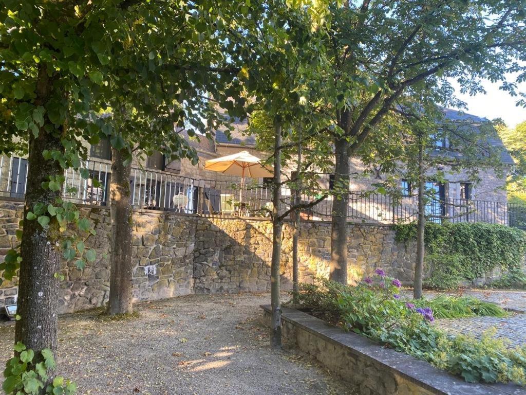 Les Confidences De Messire Sanglier, Stylished Guest Houses Beauraing Eksteriør billede