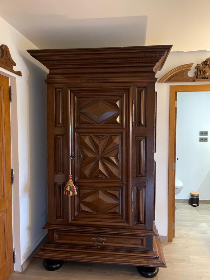 Les Confidences De Messire Sanglier, Stylished Guest Houses Beauraing Eksteriør billede
