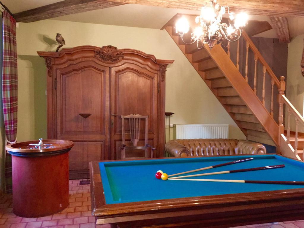 Les Confidences De Messire Sanglier, Stylished Guest Houses Beauraing Værelse billede