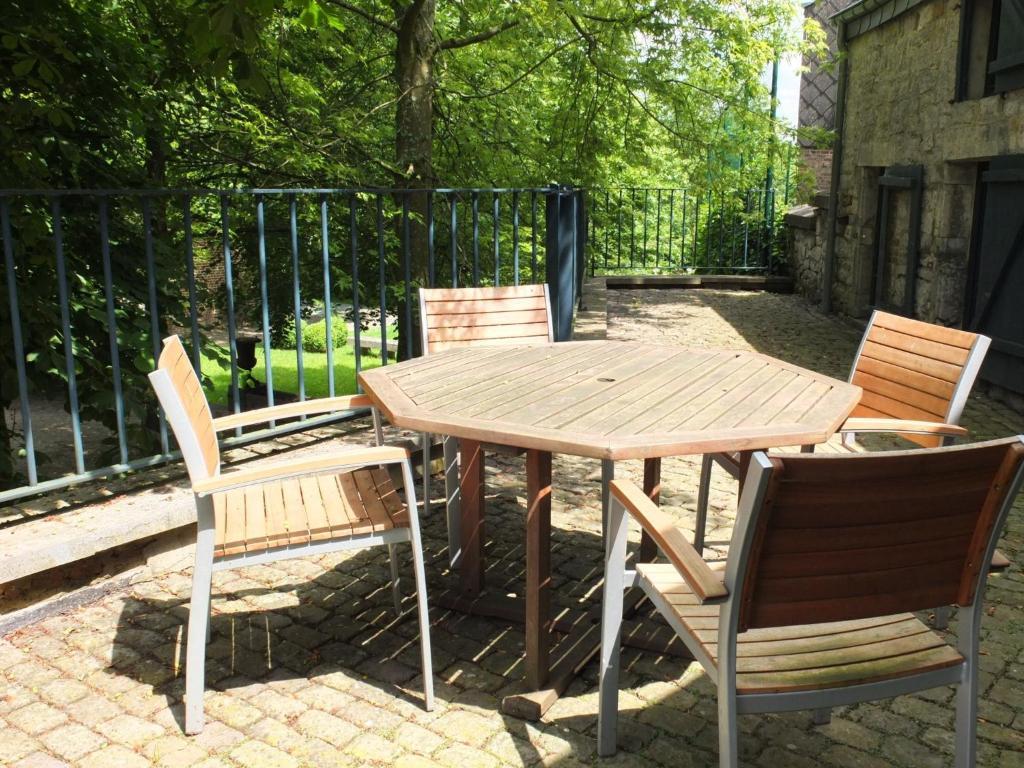 Les Confidences De Messire Sanglier, Stylished Guest Houses Beauraing Værelse billede