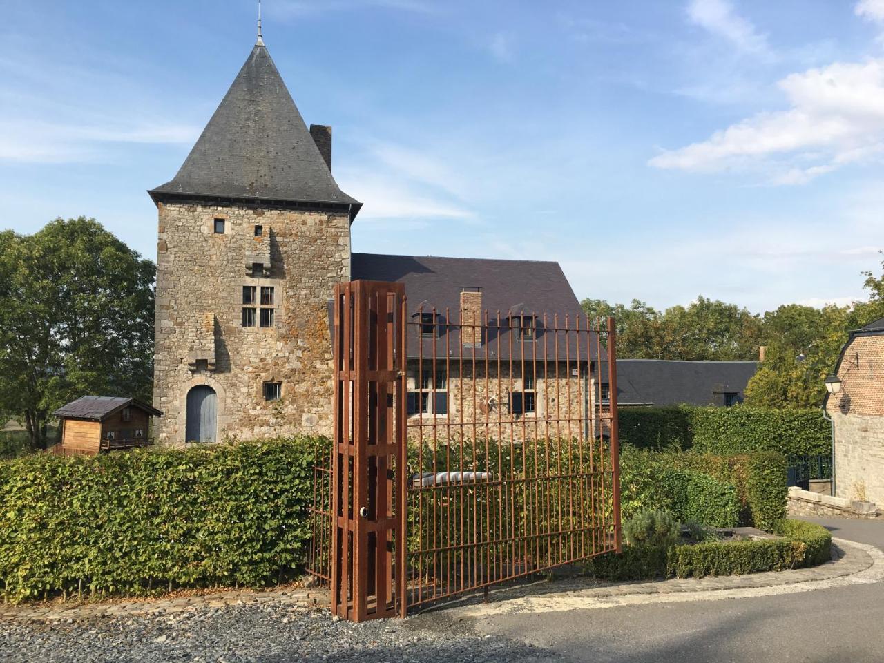 Les Confidences De Messire Sanglier, Stylished Guest Houses Beauraing Eksteriør billede
