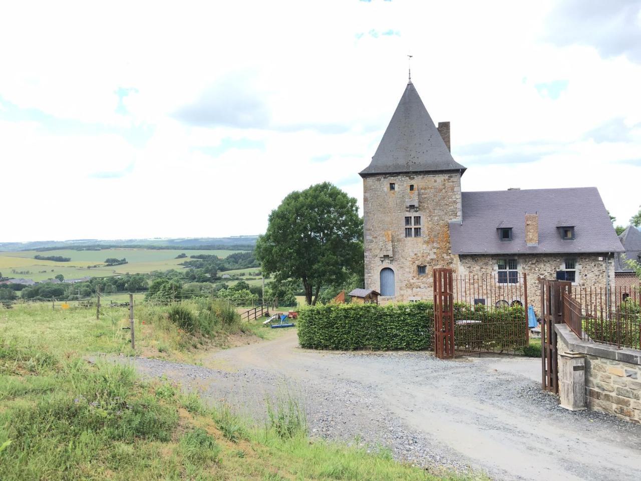 Les Confidences De Messire Sanglier, Stylished Guest Houses Beauraing Eksteriør billede