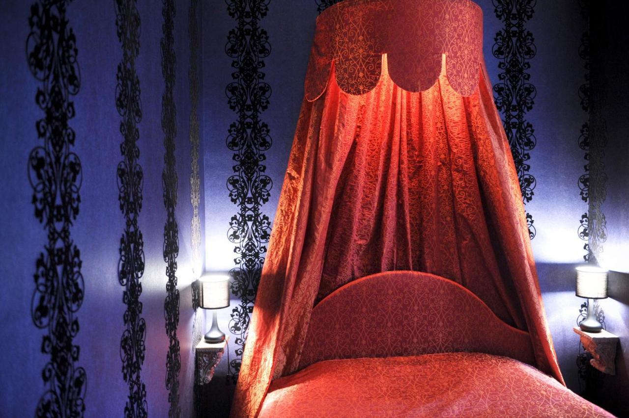 Les Confidences De Messire Sanglier, Stylished Guest Houses Beauraing Værelse billede